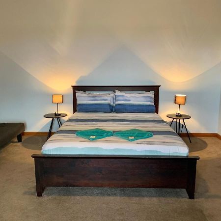 Bee'S Place - 3 Bedroom Home On 10 Acres Of Land With Distant Ocean Views Emu Bay Exterior photo
