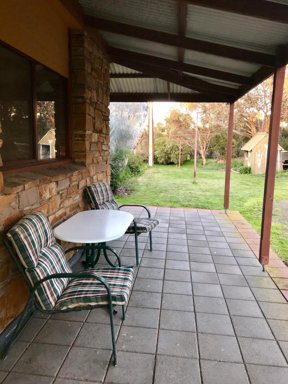 Bee'S Place - 3 Bedroom Home On 10 Acres Of Land With Distant Ocean Views Emu Bay Exterior photo
